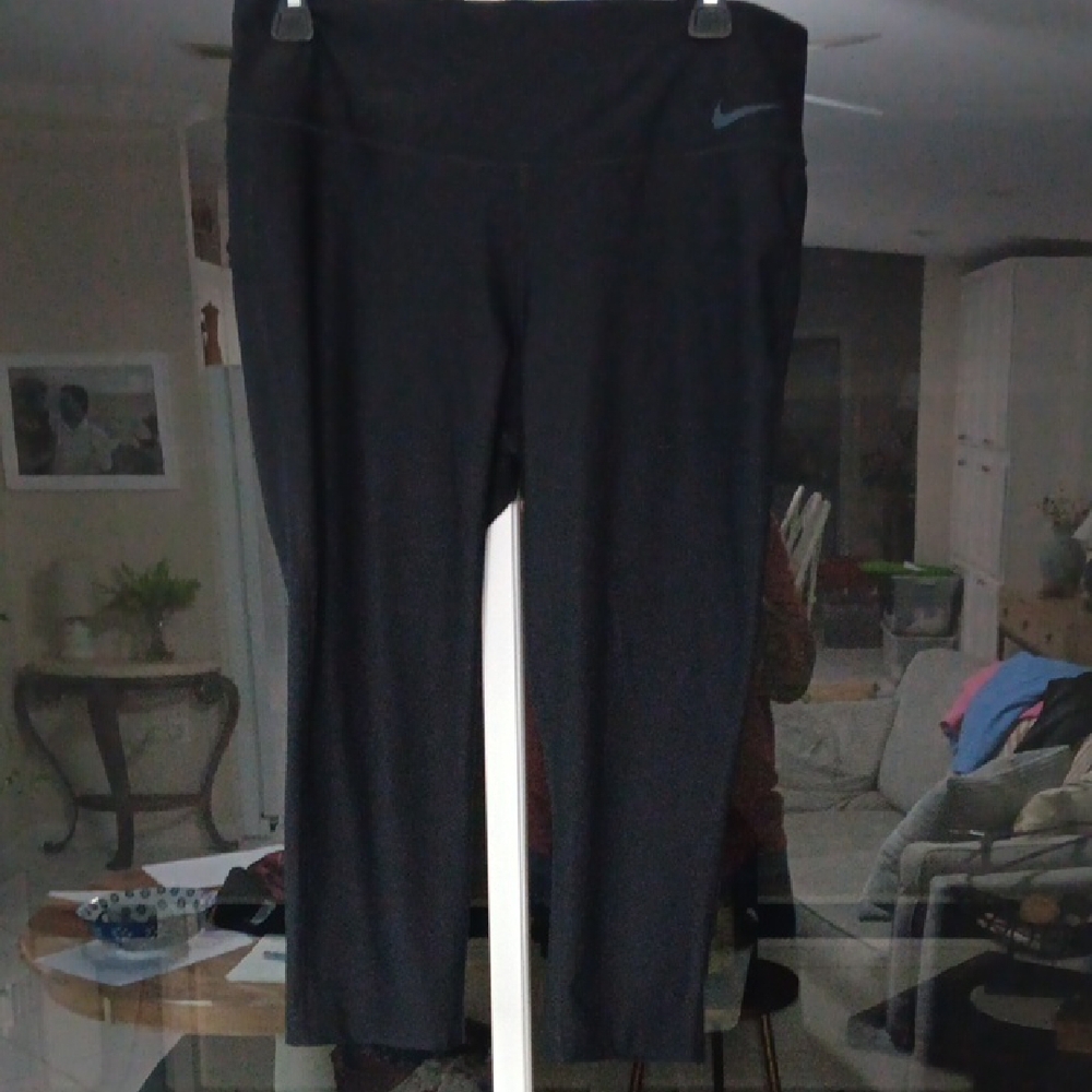 Nike Black Leggings with Stretchy Fabric and Wide Waistband